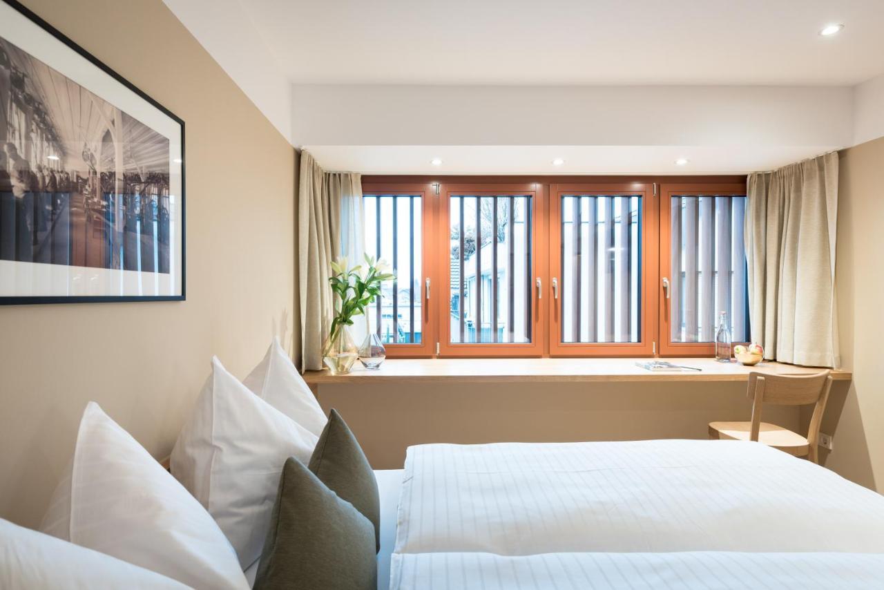 Hotel Johann Лаутерах Экстерьер фото